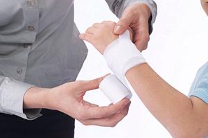 名古屋市でインプラント費用が明快な歯科